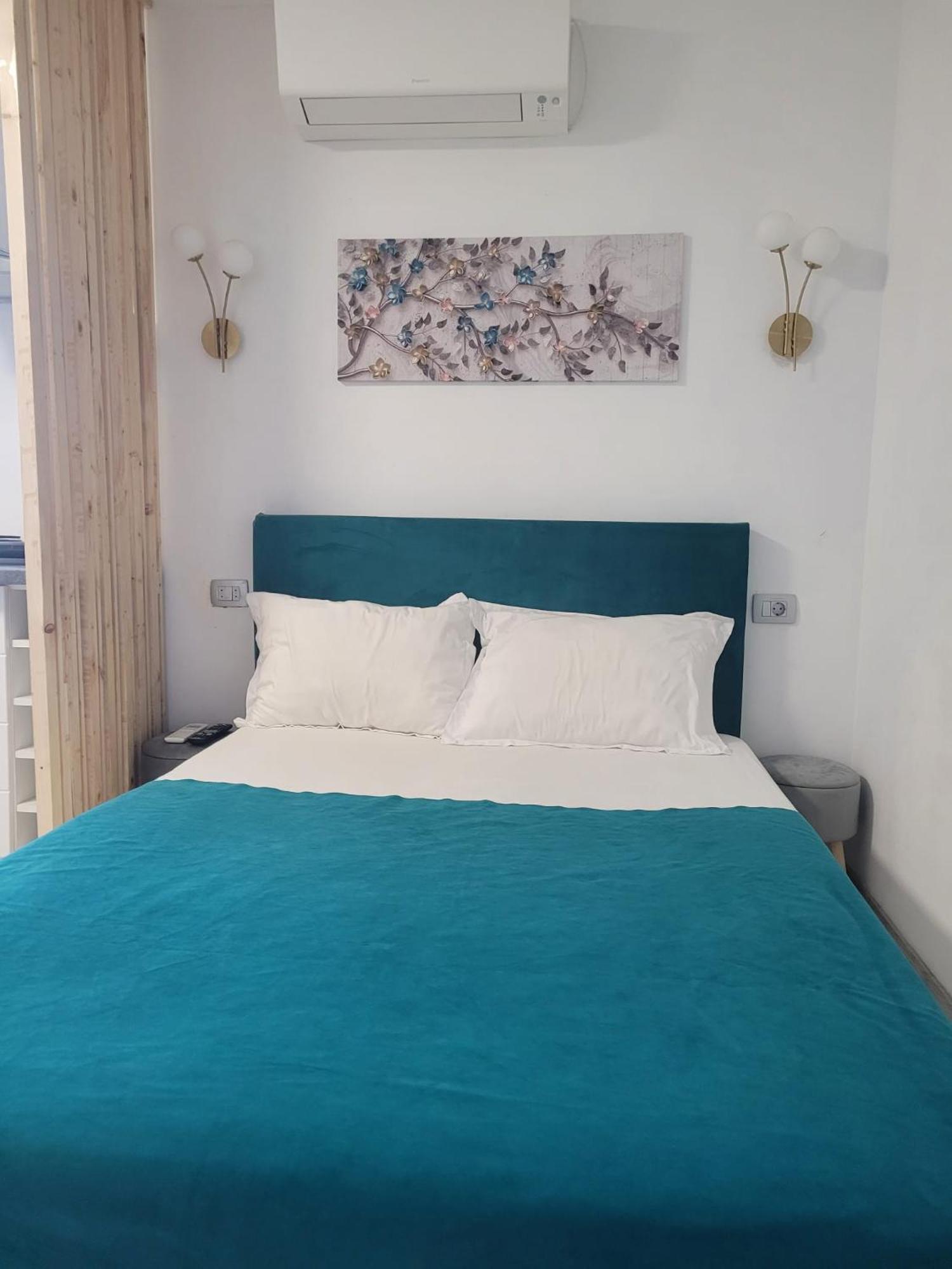 Zenlux Hotel Iasi Ngoại thất bức ảnh